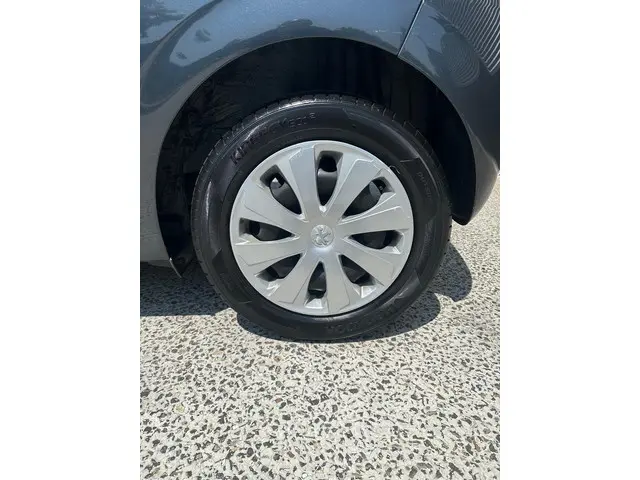 Peugeot 108 1.0 e-VTi Access/ zeer zuinig 2016 Benzine 12