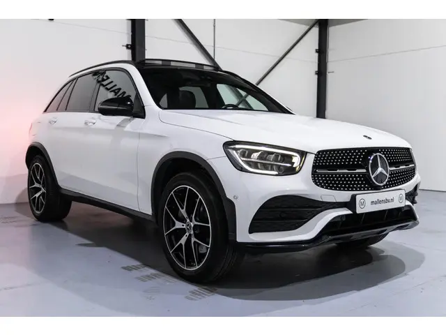 Mercedes-Benz GLC 300e 4MATIC 2021 Hybride Benzine 6
