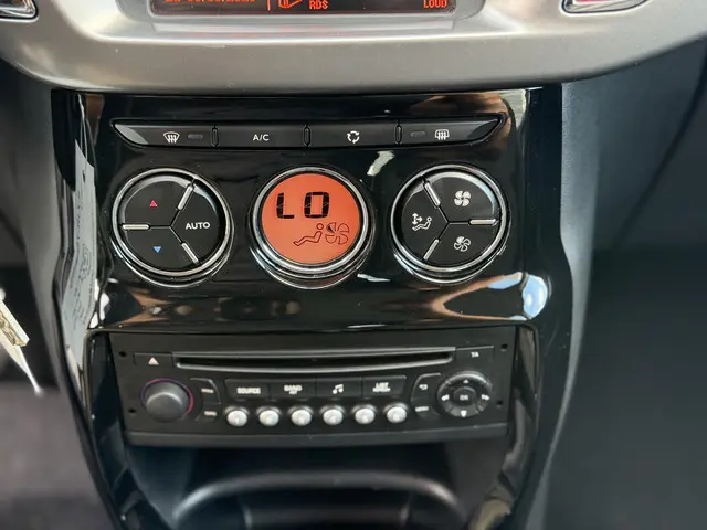Citroën C3 1.2 PureTech Collection 2015 Benzine 15