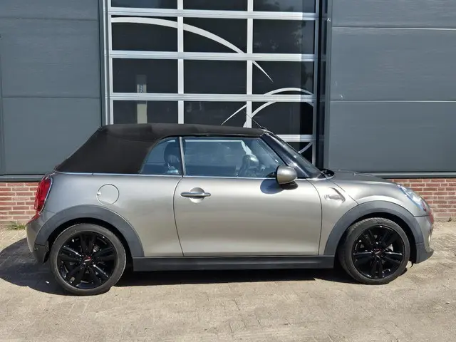 MINI Cooper Cabrio 1.5 2017 Benzine 7
