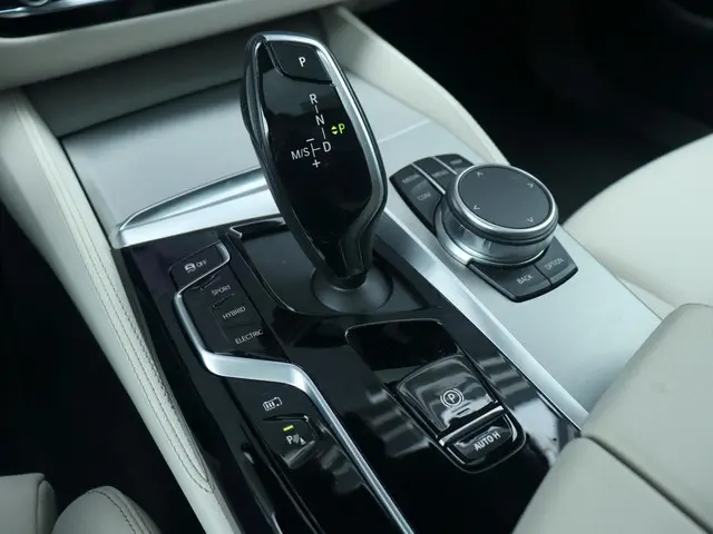 BMW 5 Serie Touring 530e 2023 Hybride Benzine 22