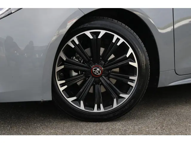 Toyota Corolla 1.8 Hybrid GR-Sport 2023 Hybride Benzine 3