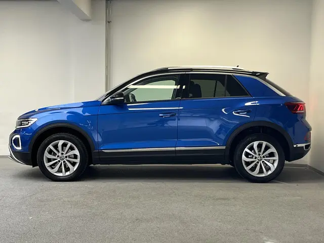 Volkswagen T-Roc 1.5 TSI Style 2023 Benzine 8