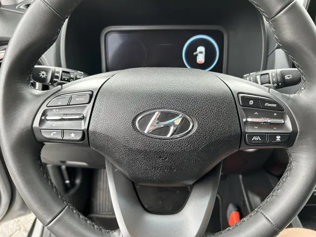 Hyundai Kona 1.6 GDI HEV Fashion 2022 Hybride Benzine 25