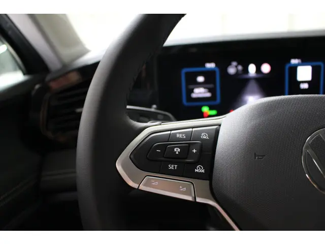 Volkswagen Tiguan 1.5 eTSI Life Edition 2024 Benzine 16