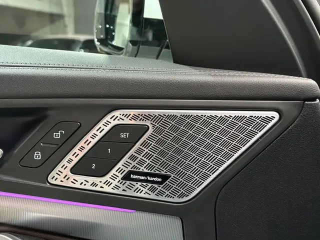 BMW X1 xDrive23i 2023 Benzine 25