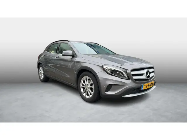 Mercedes-Benz GLA 200 Prestige 2014 Benzine 5
