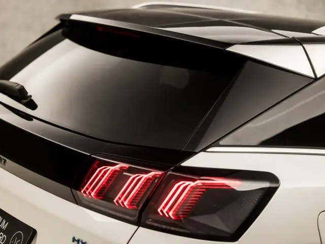 Peugeot 3008 1.6 HYbrid 225 GT 2021 Hybride Benzine 36