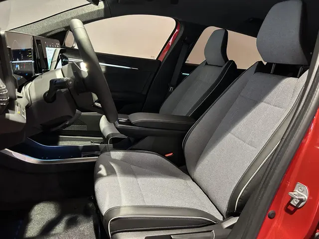 Mitsubishi Eclipse Cross Intense 87 kWh 2025 Elektrisch 6