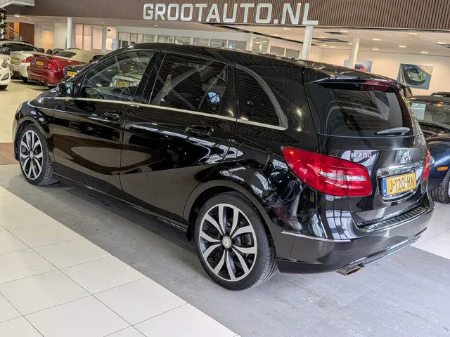 Mercedes-Benz B-Klasse 200 2012 Benzine 3