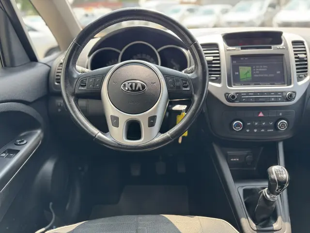 Kia Venga 1.6 CVVT DynamicLine 2015 Benzine 13