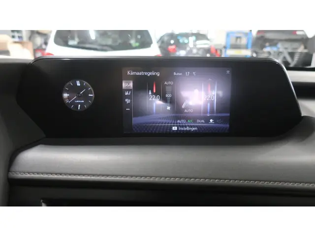 Lexus UX 250h Business Line 2019 Hybride Benzine 26