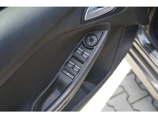 Ford Focus Wagon 1.5 ST-Line 2017 Benzine 21