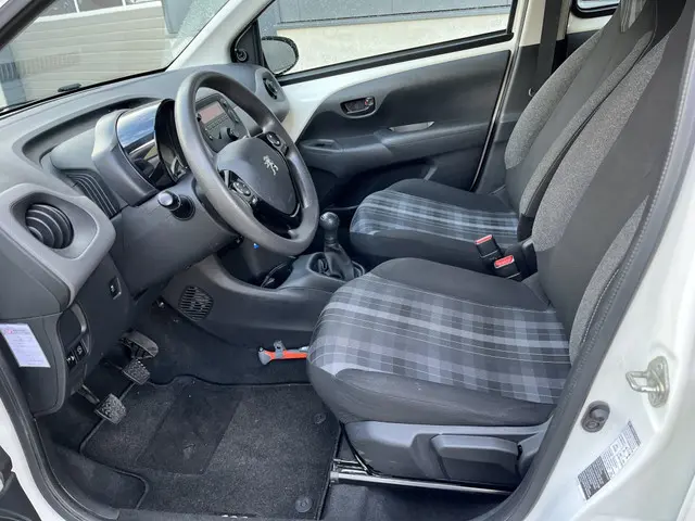 Peugeot 108 1.0 e-VTi Active 2019 Benzine 6