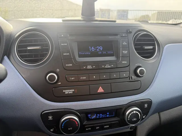 Hyundai i10 1.2i 2015 Benzine 12