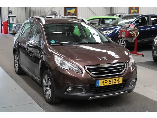 Peugeot 2008 1.2 VTi Allure 2013 Benzine 2