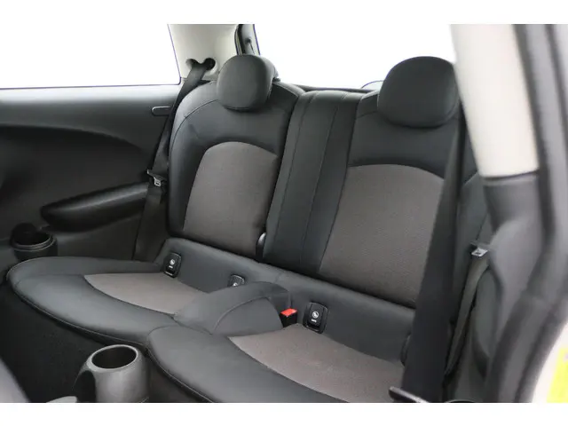 MINI One Mini 1.2 2015 Benzine 12