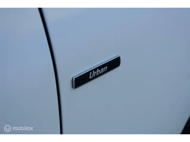 BMW 1 Serie 114i Business Urban Line 2013 Benzine 36