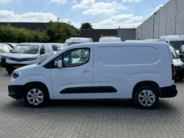 Opel Combo 1.5D130PK L2H1 Edition 2021 Diesel 8