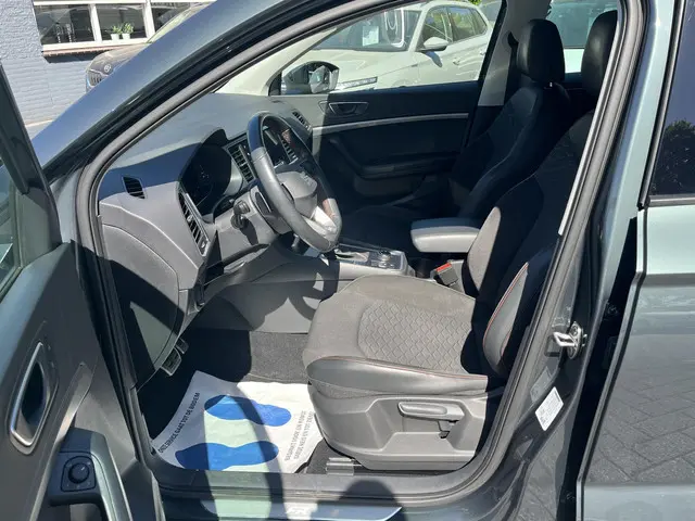 SEAT Ateca 1.5 TSi DSG FR Business Intense 2022 Benzine 10