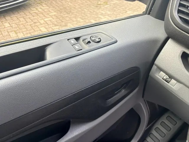 Toyota ProAce Worker 2.0 D-4D Live Long Aut- 2022 Diesel 16