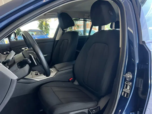 BMW 3 Serie Touring 318i 2023 Benzine 5