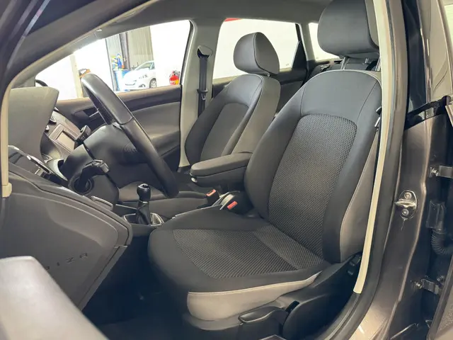 SEAT Ibiza ST 1.0 EcoTSI Style Connect 2016 Benzine 10