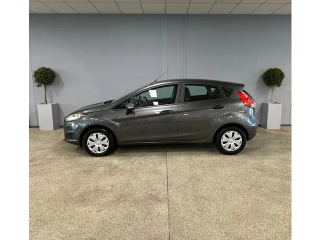 Ford Fiesta 1.25 - 5 Deurs - Airco - 2016 Benzine 4