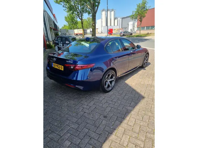 Alfa Romeo Giulia 2.0T Super 2018 Benzine 8