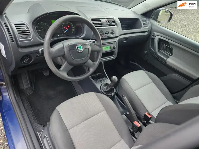 Škoda Fabia 1.2 ACTIVE 5 DRS. * AIRCO * 2012 Benzine 19