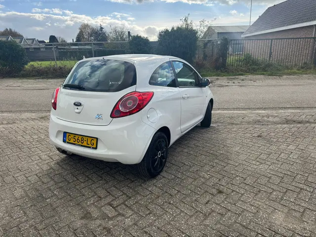Ford Ka 1.2 Style start/stop 2013 Benzine 5