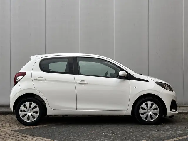 Peugeot 108 3