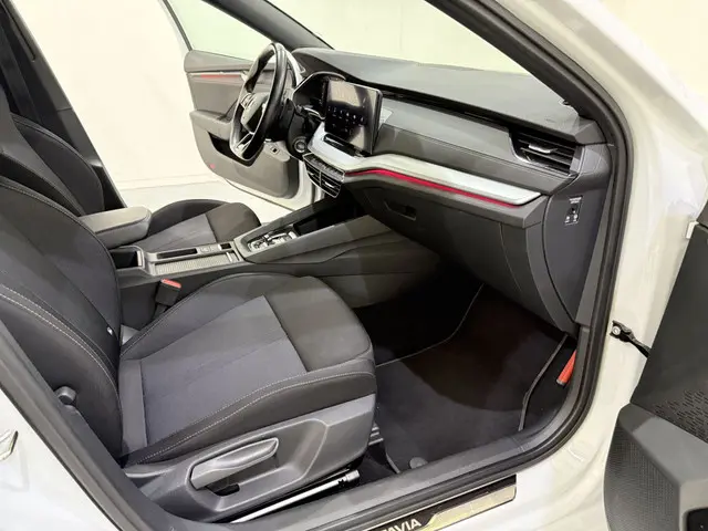 Škoda Octavia Combi 1.0 TSI MHEV Sport Aut7 2021 Benzine 17