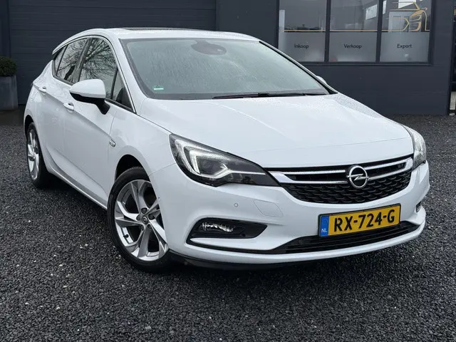 Opel Astra 2