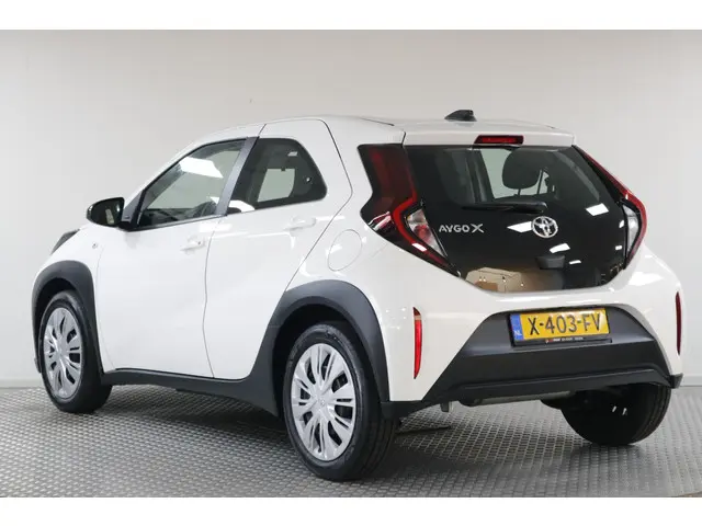 Toyota Aygo X 1.0 VVT-i S-CVT Play 2023 Benzine 8
