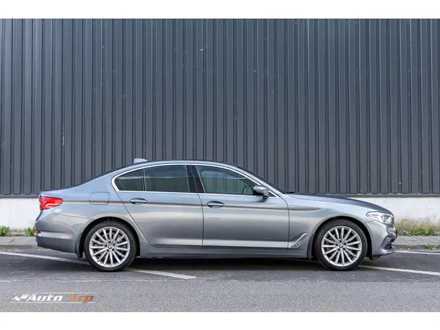 BMW 5 Serie 520d High Executive 2018 Diesel 4