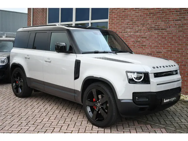Land Rover Defender 110 3.0 D250 2023 Diesel 54