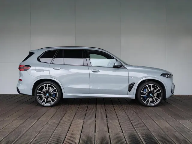 BMW X5 xDrive50e 2023 Hybride Benzine 4