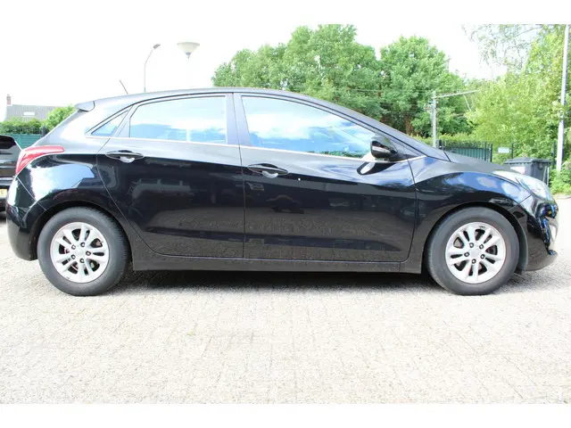 Hyundai i30 1.6 GDi Comfort 2016 Benzine 5