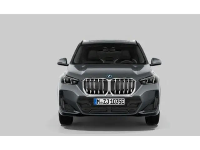 BMW X1 xDrive25e 2025 Hybride Benzine 8