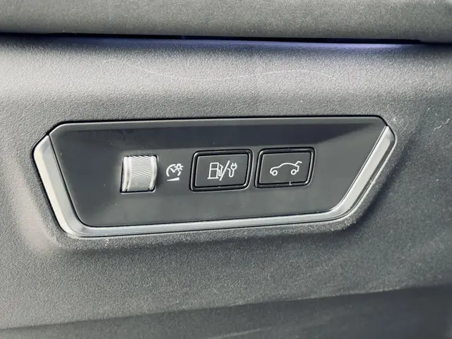Lynk & Co 01 1.5 Pano/Navi/Camera 2023 Hybride Benzine 19