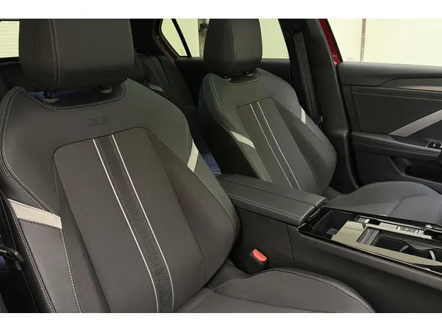 Opel Astra 1.6 Hybrid Level 4 2024 Hybride Benzine 14