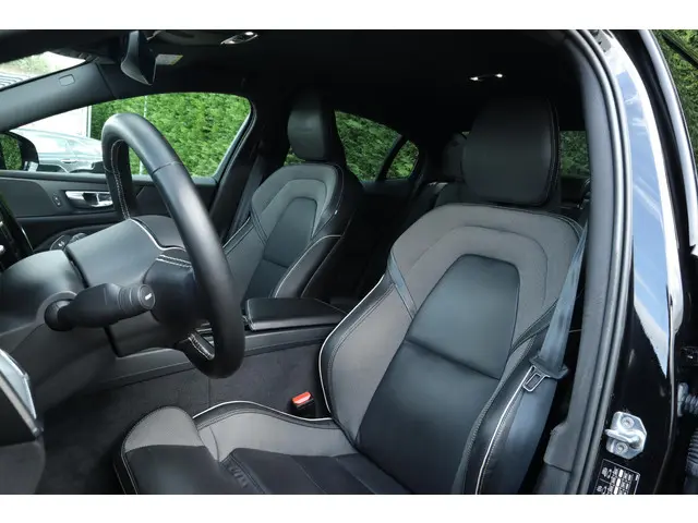 Volvo S60 2.0 T4 R-Design 2020 Benzine 10