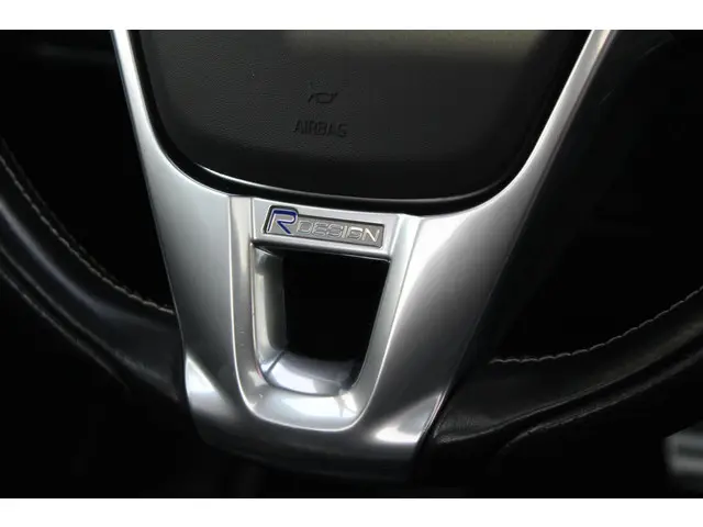 Volvo V40 2.0 T4 R-Design|Heico|Automaat| 2017 Benzine 20