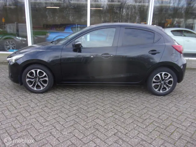 Mazda 2 1.5 Skyactiv-G Dynamic+ 2018 Benzine 2