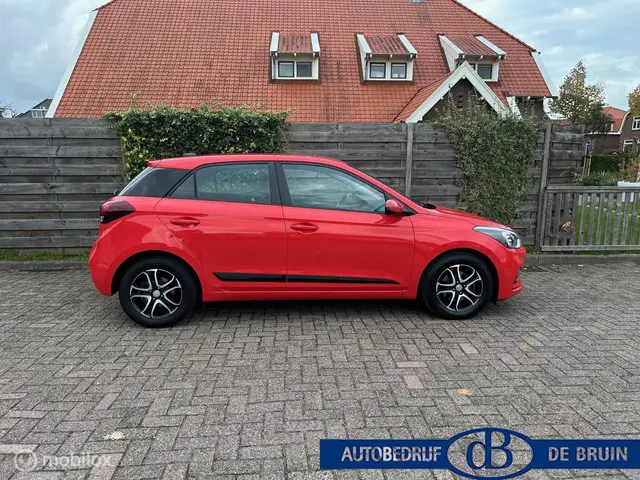Hyundai i20 1.0 T-GDI Comfort Automaat Leer 2019 Benzine 3