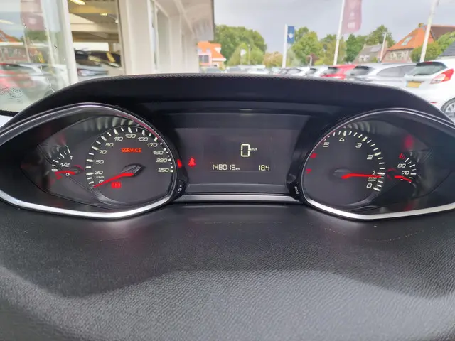 Peugeot 308 SW 1.2 PureTech Blue Lease 2017 Benzine 19