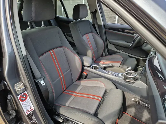 BMW X1 SDrive20i Executive Sport*Navi*Pdc* 2013 Benzine 13