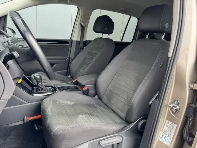 Volkswagen Touran 1.4 TSI Highline 2016 Benzine 4