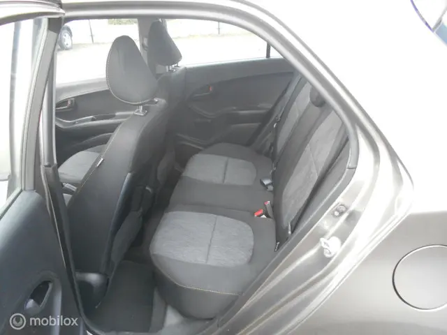 Kia Picanto 1.0 CVVT ComfortLine Trekhaak!! 2014 Benzine 10